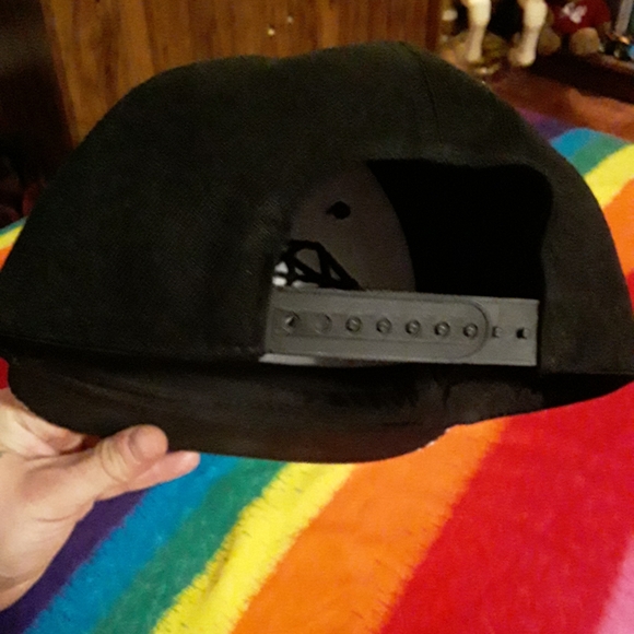 "A" Unisex Snapback With Diamond & Leopard Print - Picture 10 of 13